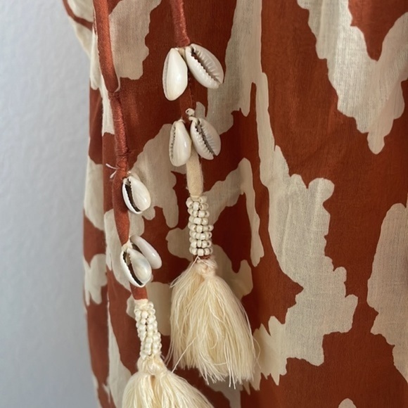 NWT Haute Hippie Seashell Tribal Beaded Flowy Strap Top 0016 - Picture 3 of 10